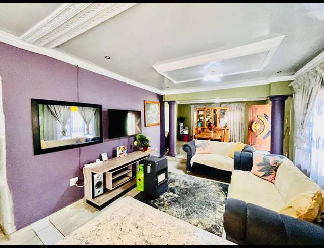 4 BEDROOM HOUSE FOR SALE IN NELLMAPIUS